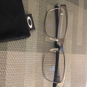 OakleyMens Frames